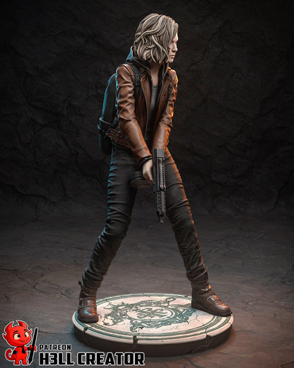 Grace FBI Agent | Survival Horror Game | Handcrafted Figure